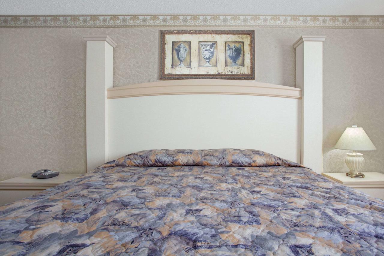 Empire Inn Brandon Bagian luar foto